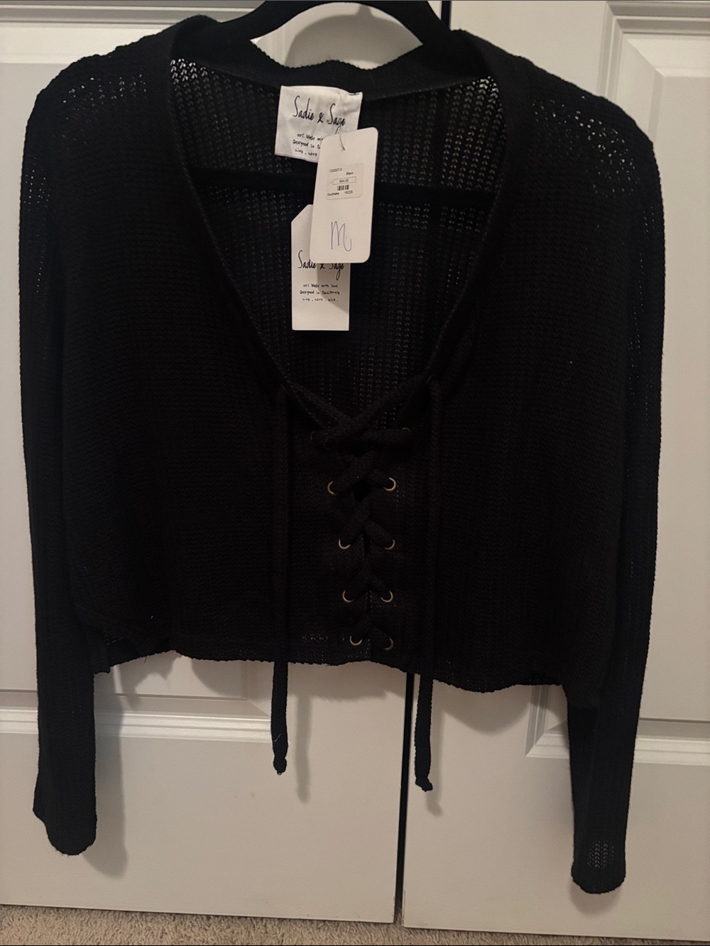 Sadie & Sage Black Lace-Up Cropped Knit sweater